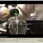 SERVIR LE CHAMPAGNE (Vidéo)
